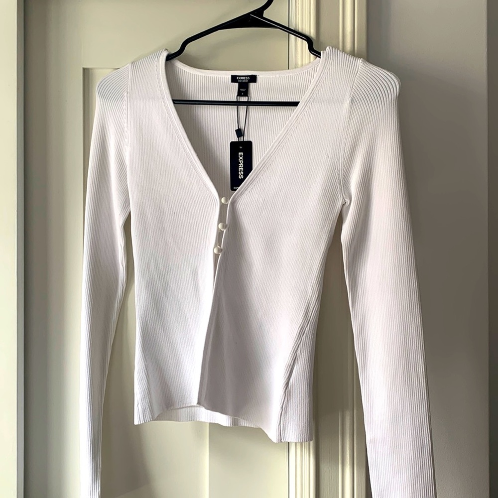 Crop white sweater